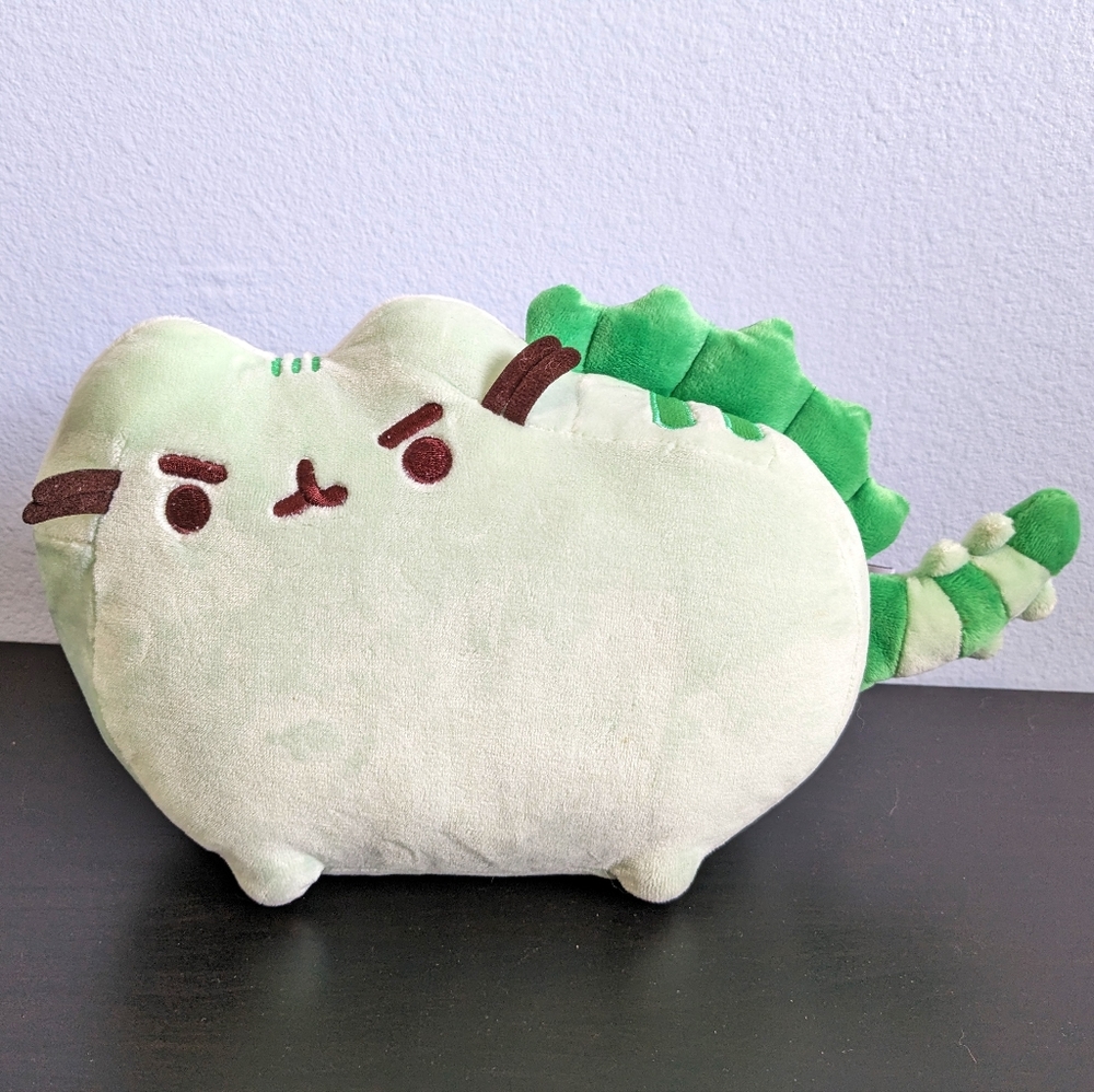 Pusheen Pusheenosaurus Plush